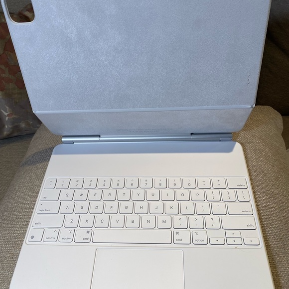 Apple Magic Keyboard - Picture 6 of 9